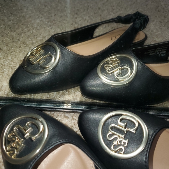 Guess flats - Picture 4 of 4